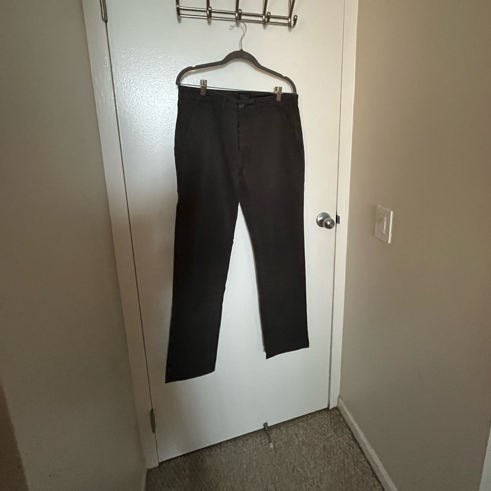 Levi chino pants